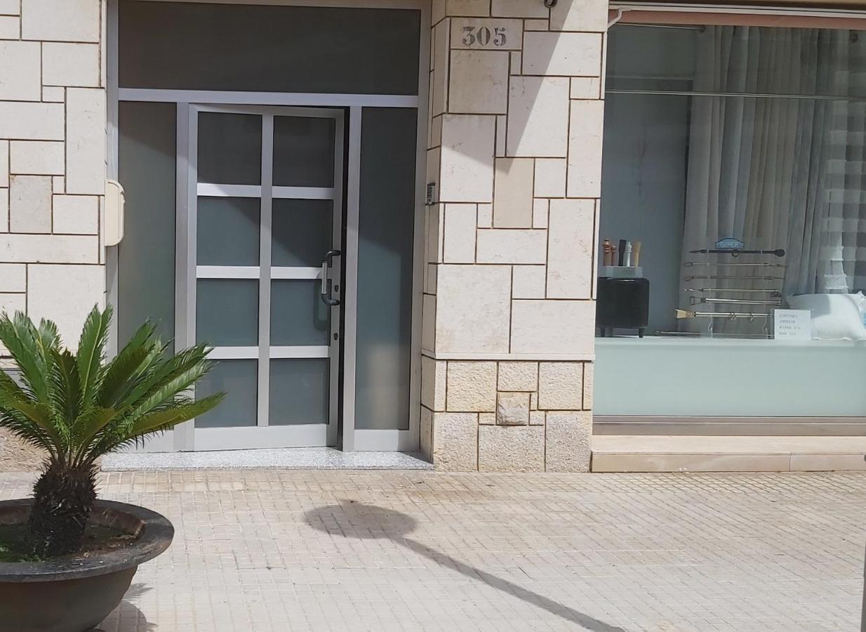 Comodo Apartamento Deltebre Exterior foto