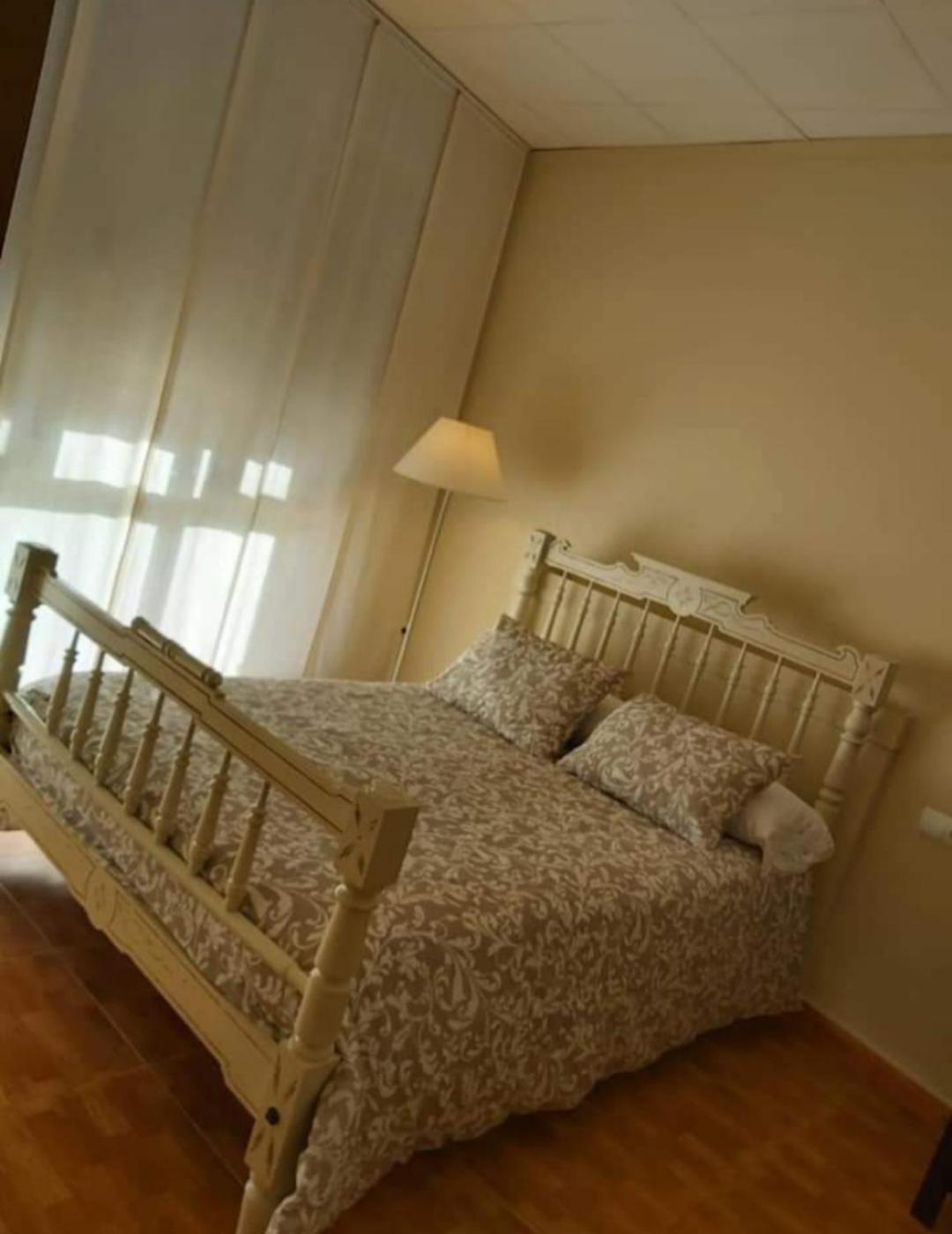 Comodo Apartamento Deltebre Exterior foto